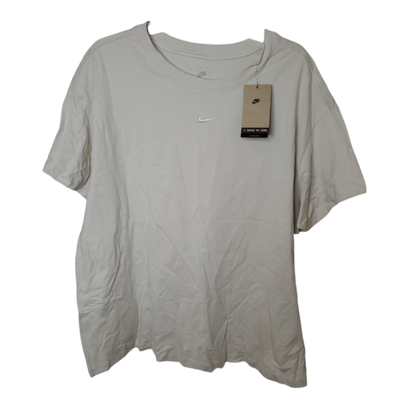 Nike sportswear loose fit plus cream tee shirt new womens Activewear top - Picture 2 of 5